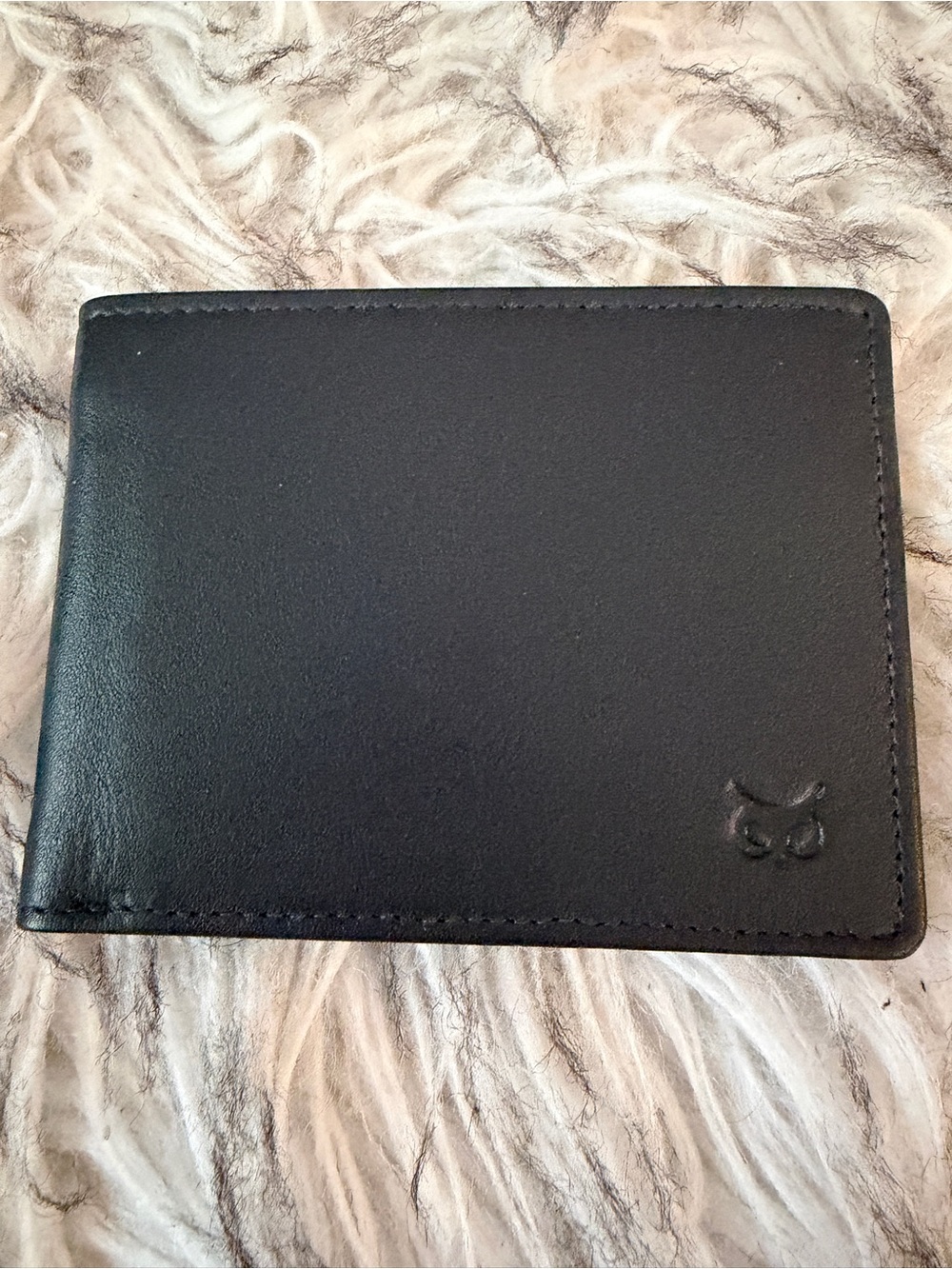 Men's Black Leather Bi-Fold Wallet - Minimal Design
